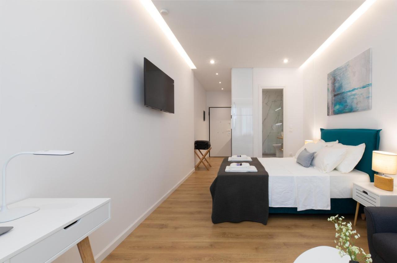 Minimal Apartment In Plaka アテネ エクステリア 写真